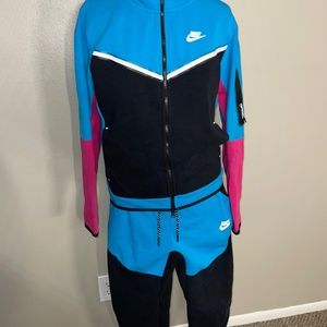 Nike tech sz s